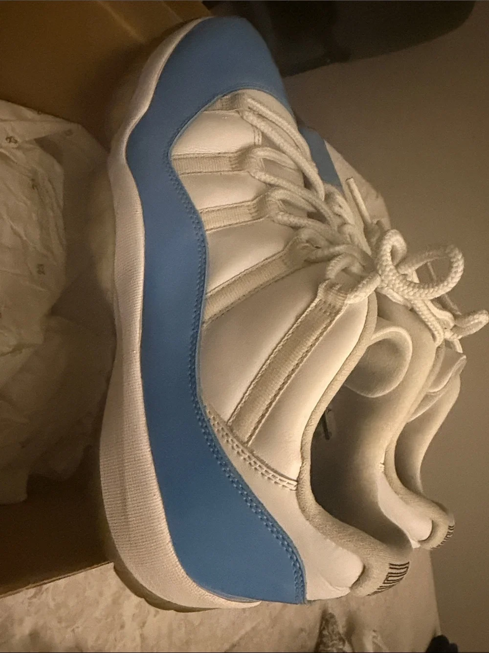 Jordan 11 unc lows men’s